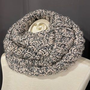 Aritzia Sunday Best Circle Scarf